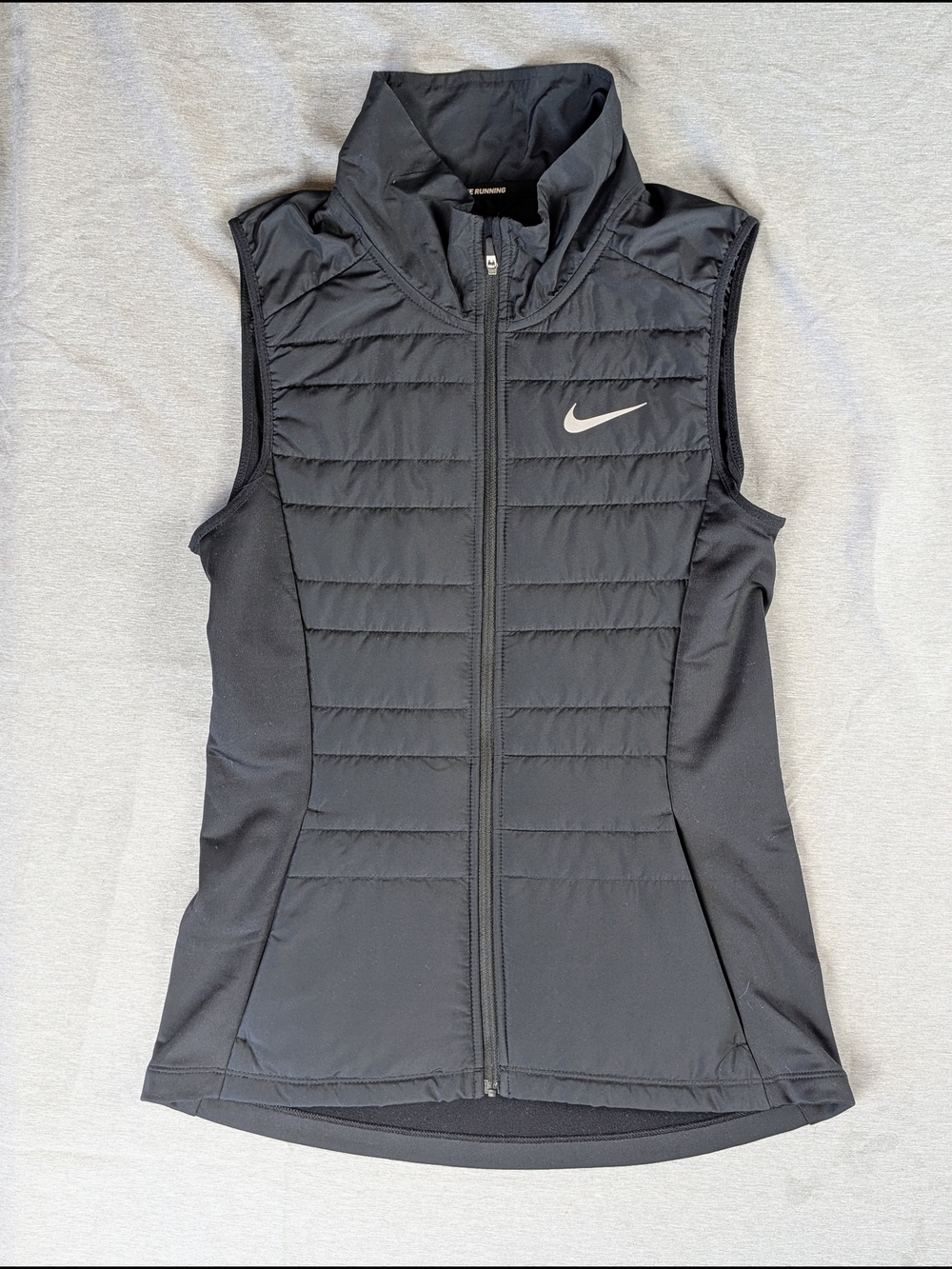 Nike Running Quilted Puffer Vest Women's XS Black  Full Zip Zippered Pockets